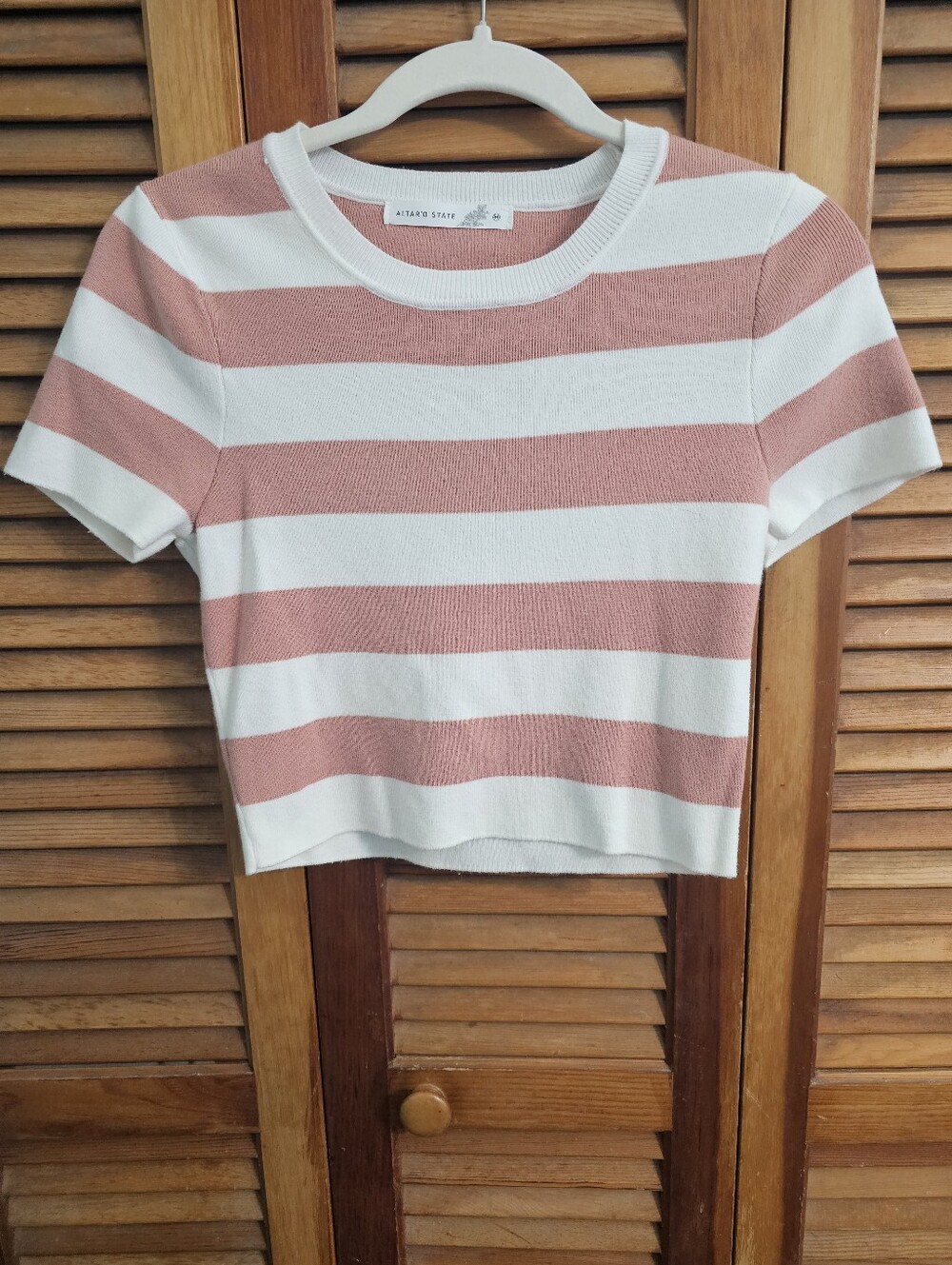 ALTR'D STATE Pink & White Striped Knit Crop Top – Size Medium